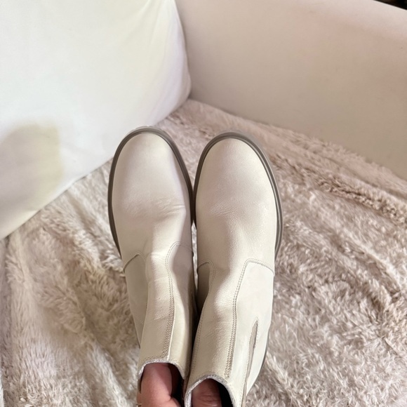 NEW Free People James Chelsea Heeled Boots Size 38 - Picture 5 of 12